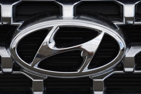 Park outside: Fire risk prompts Hyundai, Kia hitch recalls