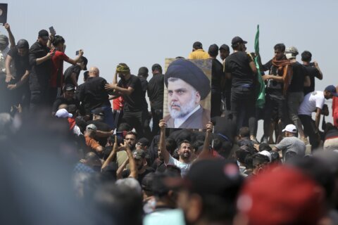 Despite public anger, no progress in Iraq political deadlock