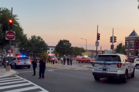3 injured in Northeast DC shooting, police say