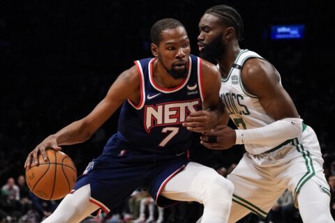 Durant, Nets plan to move forward together instead of trade