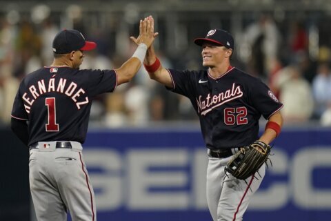 Nationals bring 2-0 series advantage over Padres into game 3