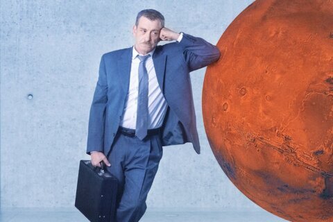 Would you move to Mars for your job? Signature Theatre stages ‘No Place to Go’