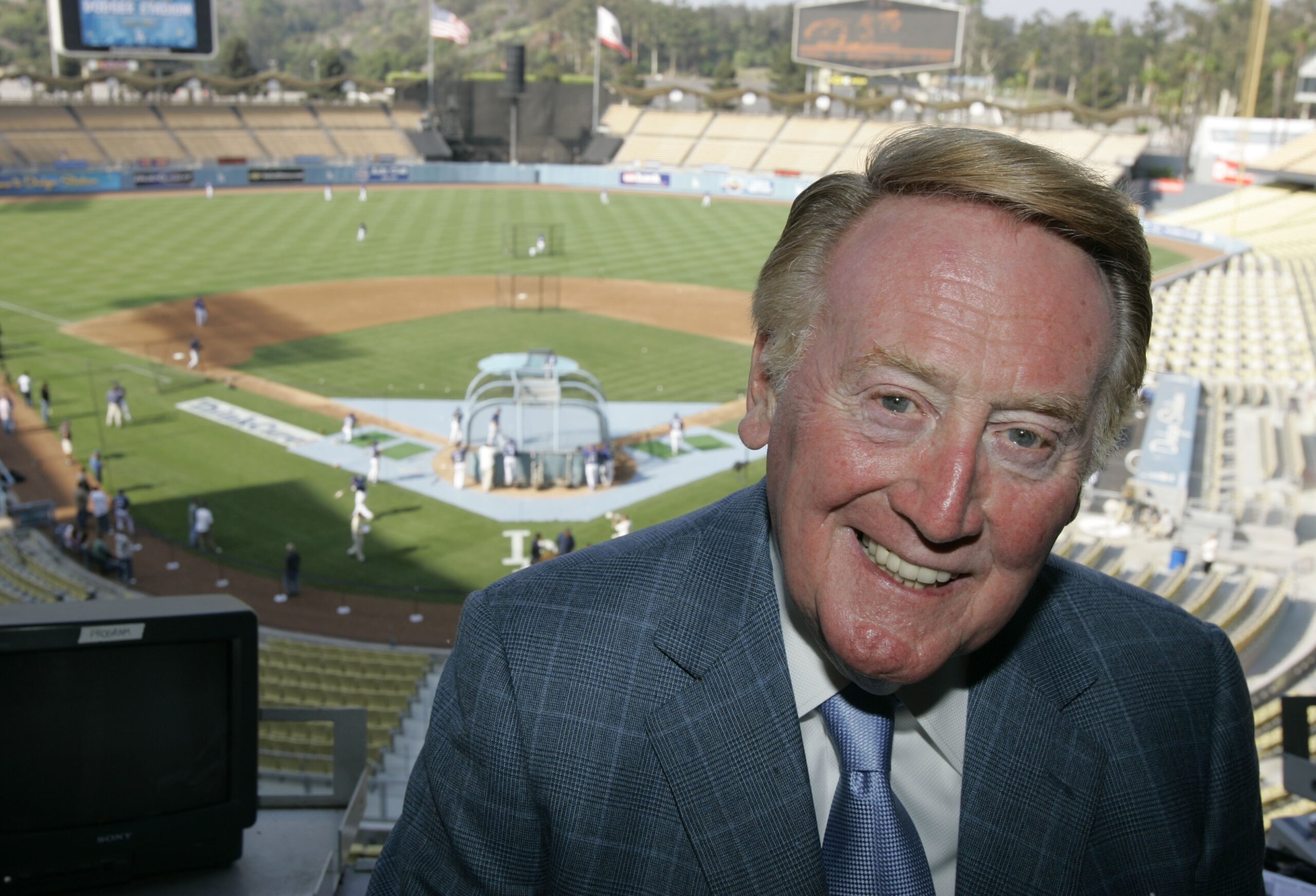 Dodgers To Wear Vin Scully Jersey Patch, Planning Additional Honors 