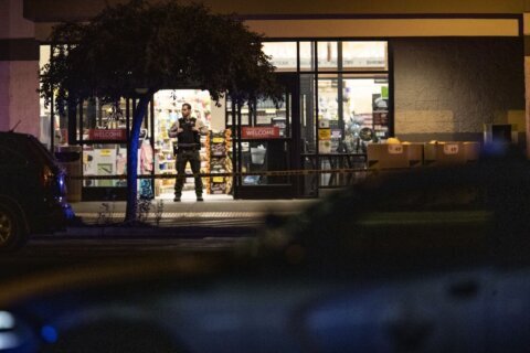 Police: Heroic Safeway employee confronted gunman in store