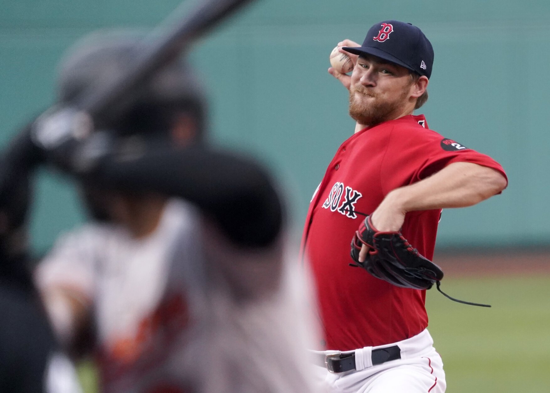 Hosmer's double in sixth sends Red Sox past Orioles, 4-3