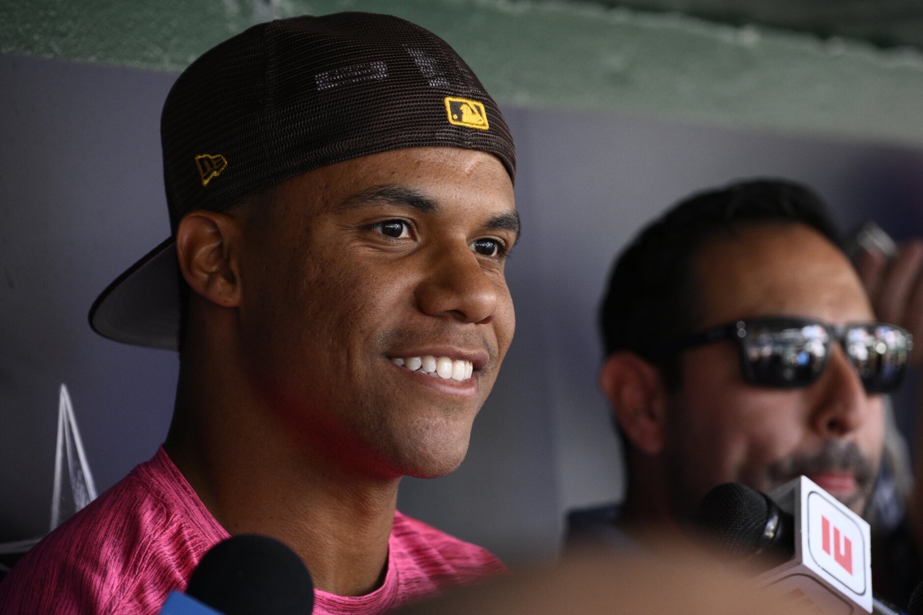 Juan Soto will buy Nick Martinez 'something' to wear No. 22 with