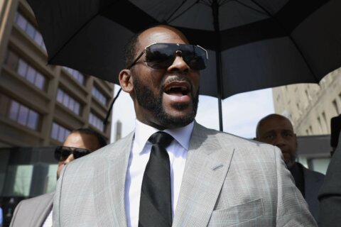 R Kelly accuser to give key testimony on trial-fixing charge