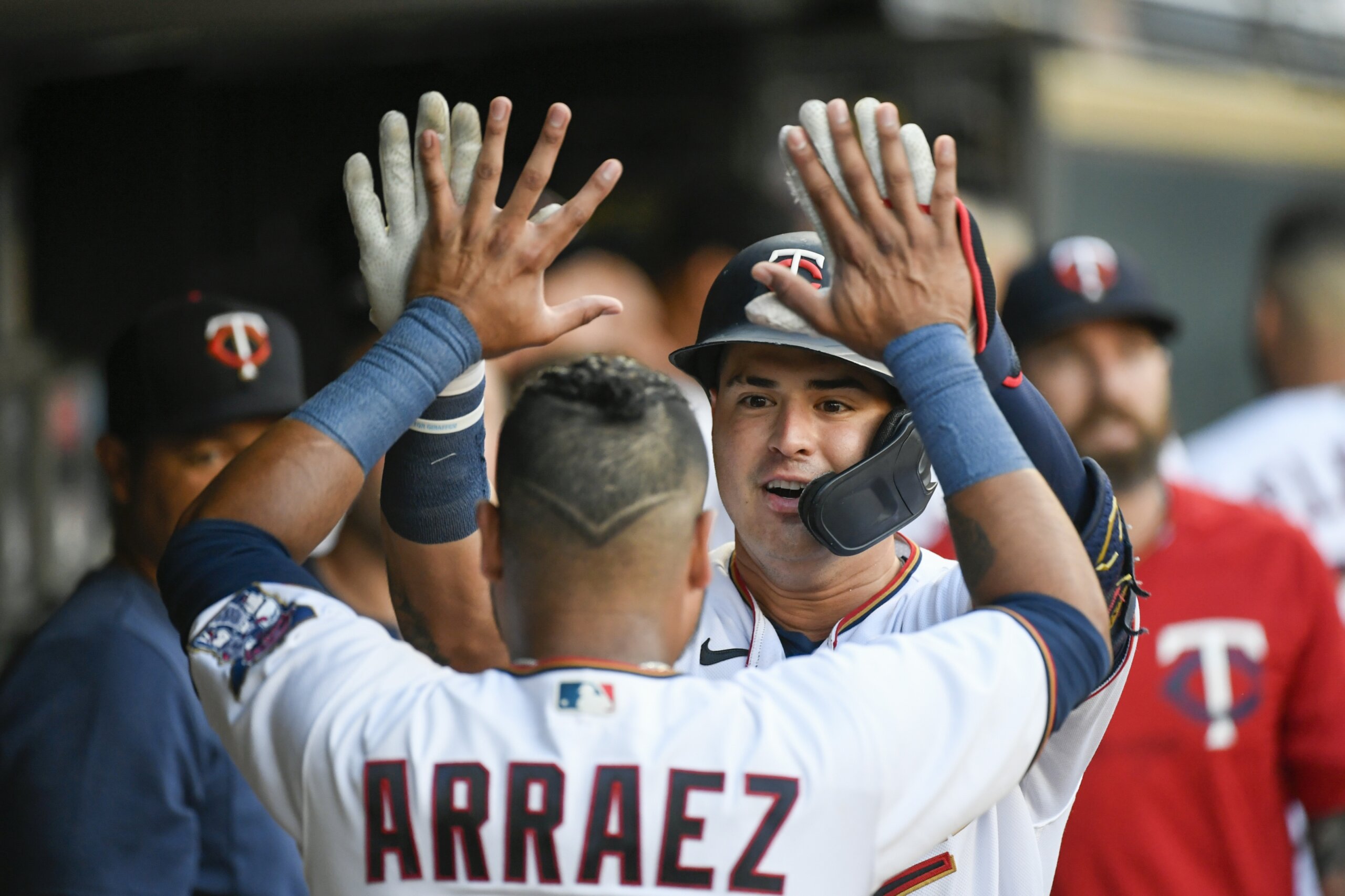 Max Kepler, Luis Arraez depart Twins game because of injuries