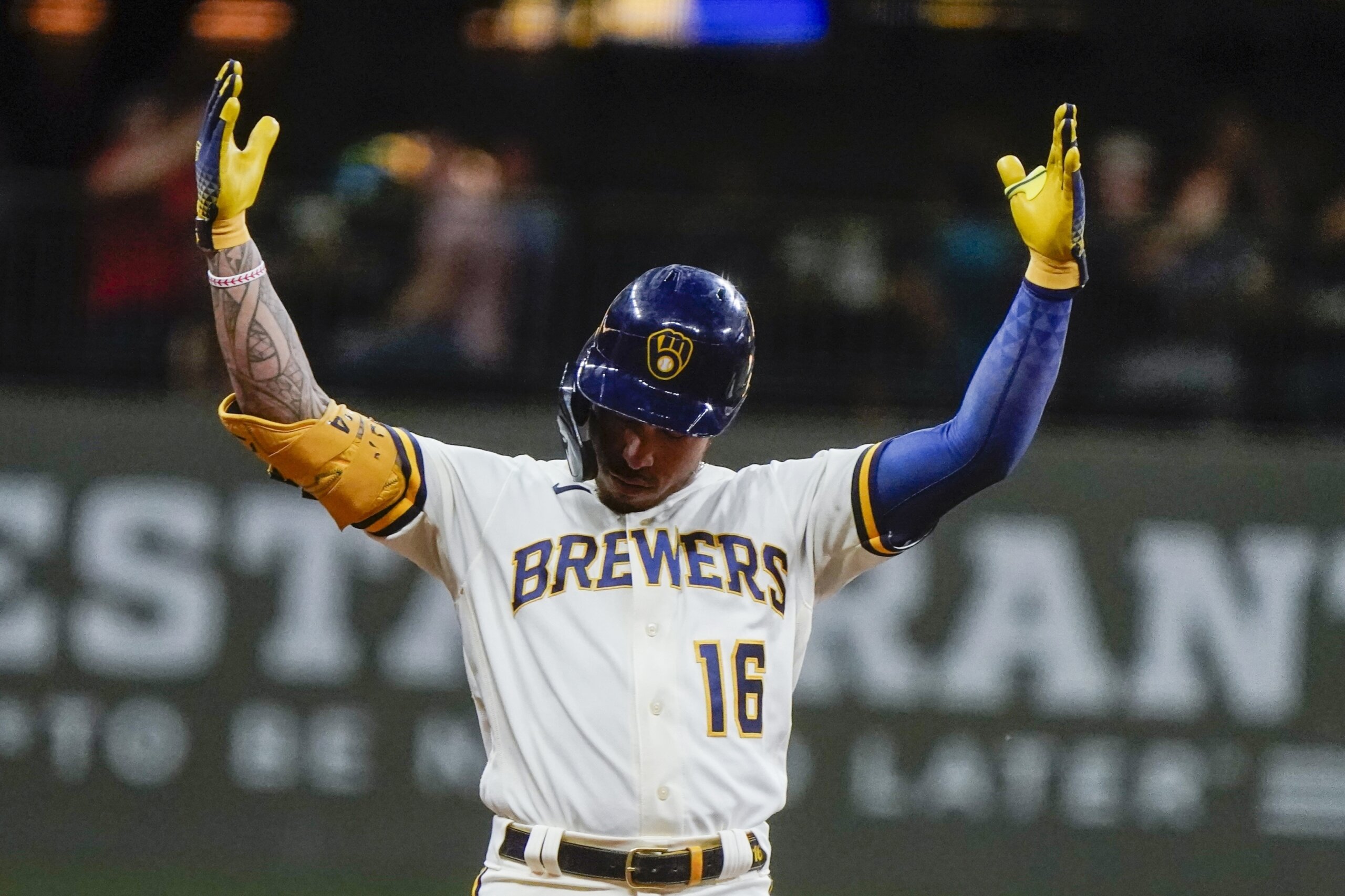 MLB rumors: Brewers still dangling Josh Hader; Here's 4-for-1