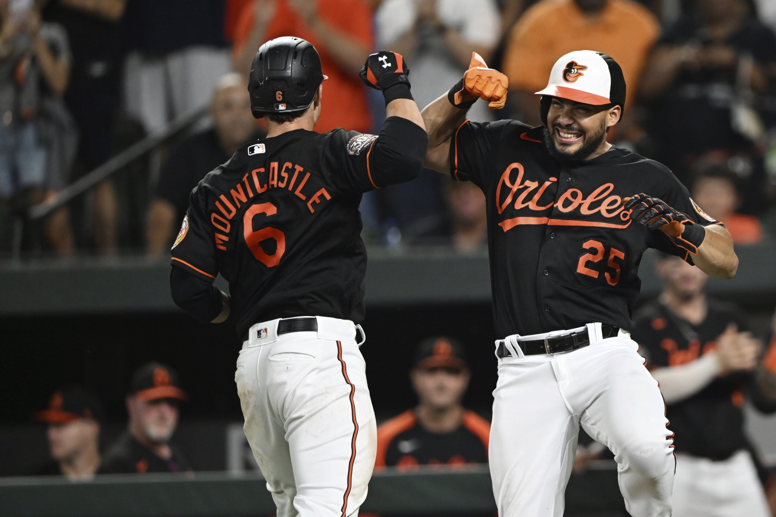 Orioles hit 5 homers, outslug Red Sox in wild 15-10 win - WTOP News