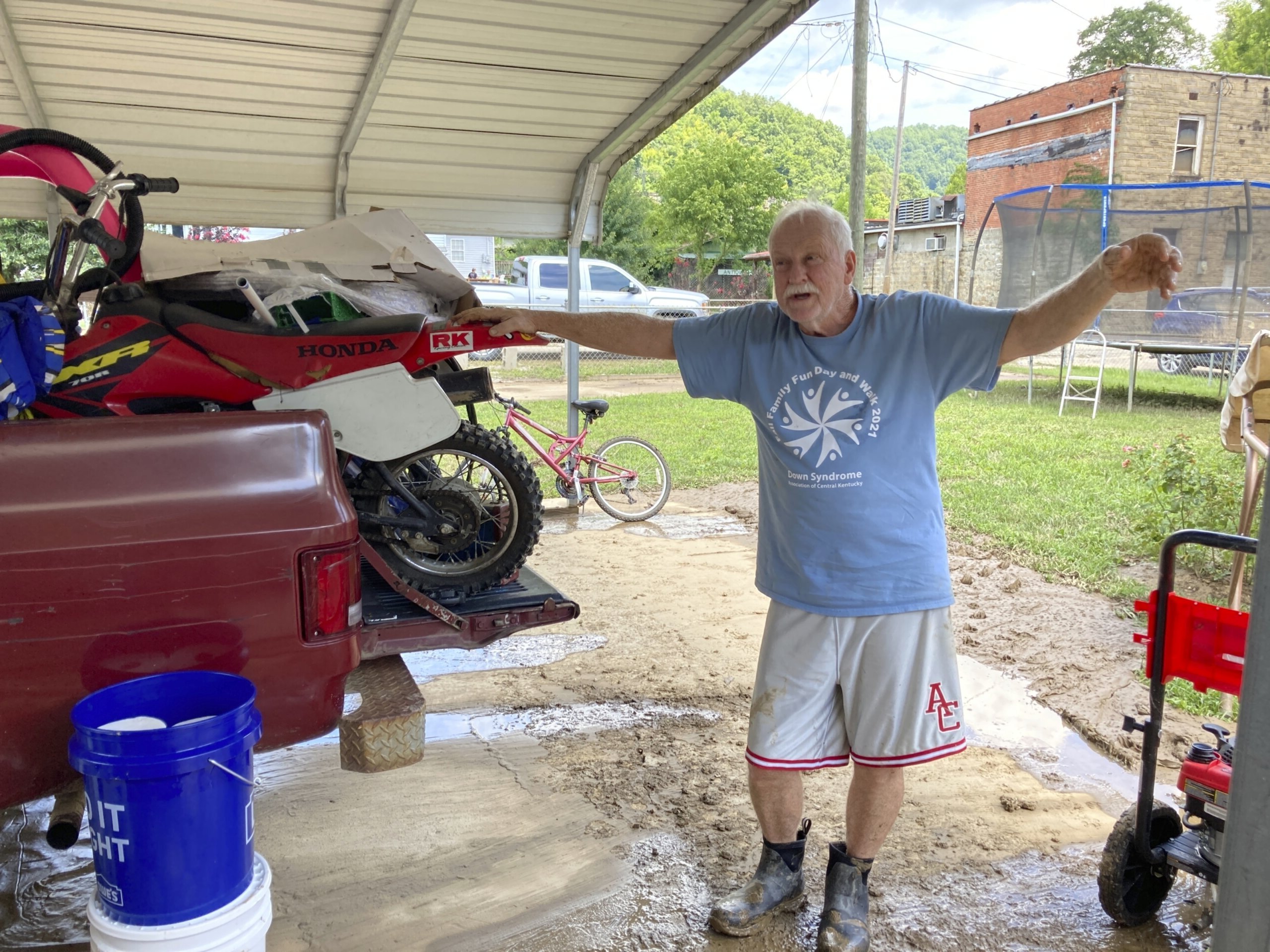 Despite dangers, deep roots make Appalachia hard to leave WTOP News