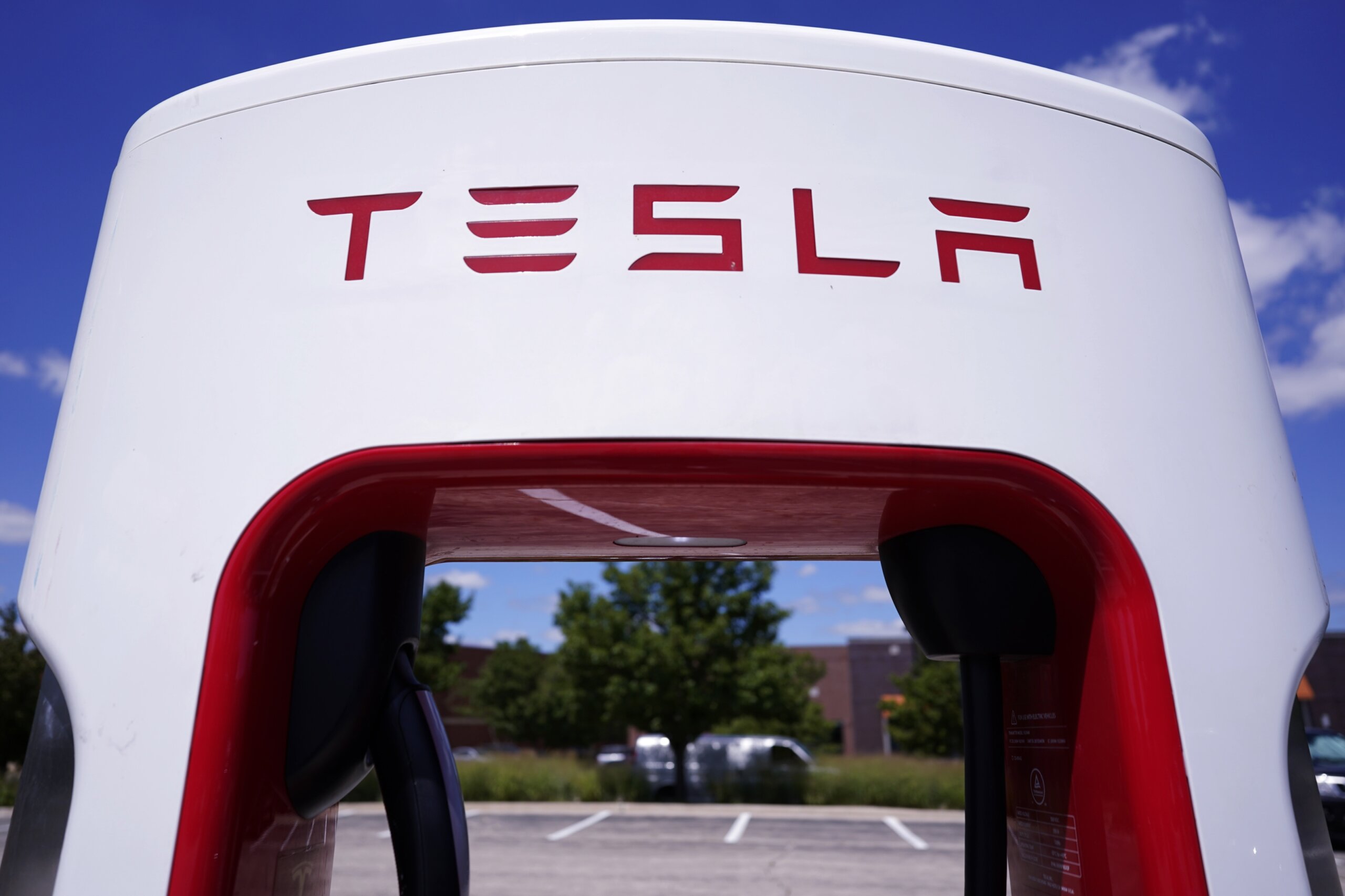 Tesla hopes new investors go for the ride after stock split WTOP News