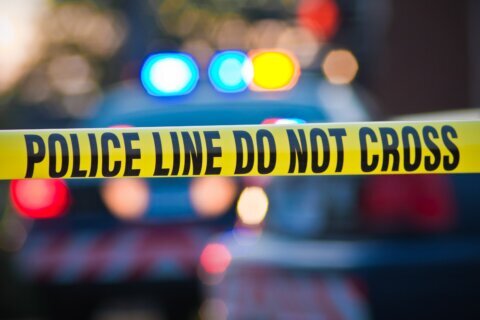 3 men stabbed in Gaithersburg, suspect arrested