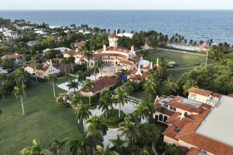 CNN and other news outlets ask court to unseal entire court record related to Mar-a-Lago search