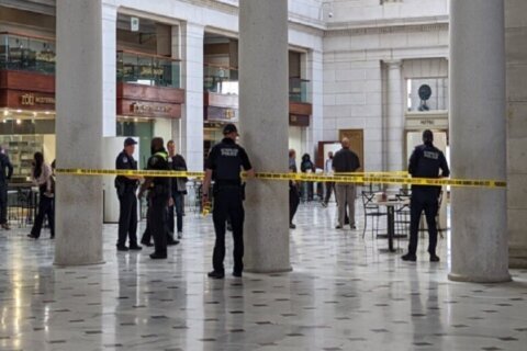1 hospitalized, suspect in custody after shooting at Union Station
