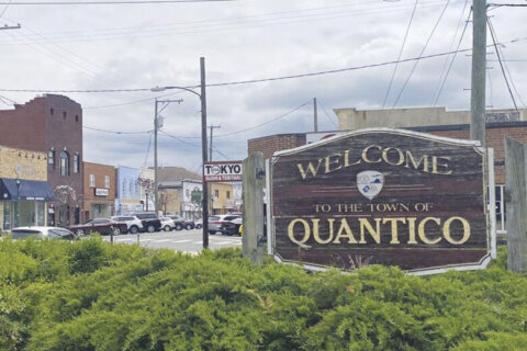 Lawsuit between Quantico town, former police chief proceeds