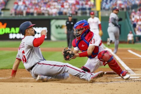 Phillies try to sweep series against the Nationals