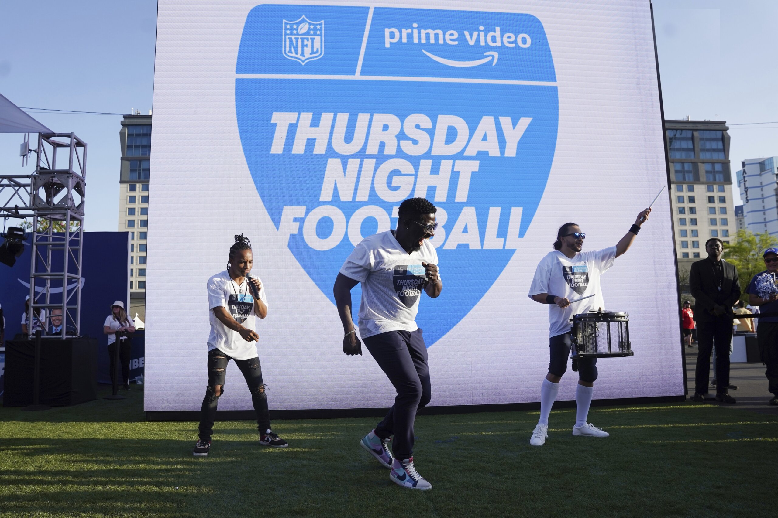 dude perfect tnf schedule 2022