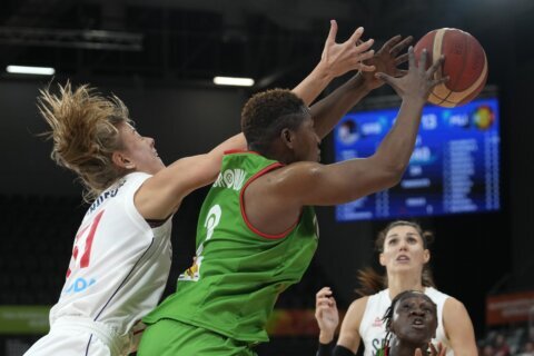 Mali players apologize for fighting; FIBA investigating