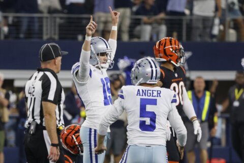 Goff throws 4 TD passes, Lions beat Commanders 36-27 - WTOP News