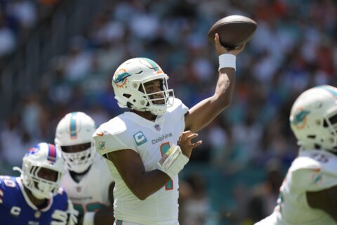 Tagovailoa leaves Dolphins game vs. Buffalo after late hit