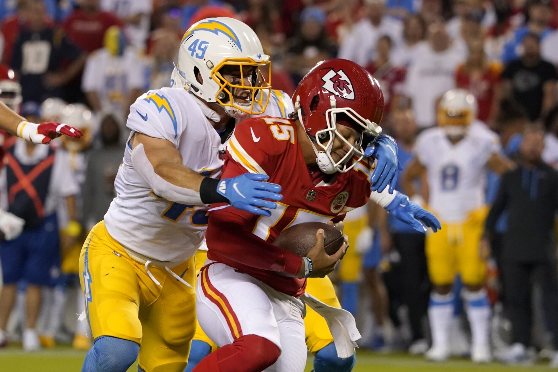 Chiefs rally past Chargers 27-24 in early AFC West showdown - WTOP