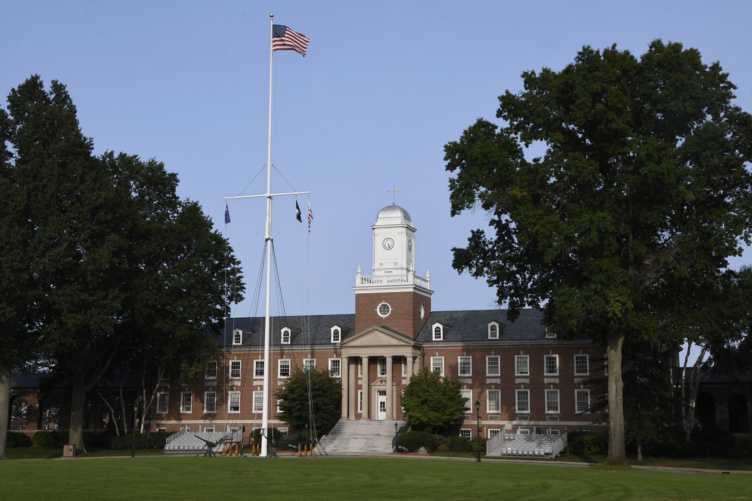 Accounts differ in unvaccinated Coast Guard cadet departures – WTOP News