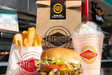 Hollywood favorite Fatburger brings its ‘everything on it’ burgers (and wings) to Manassas