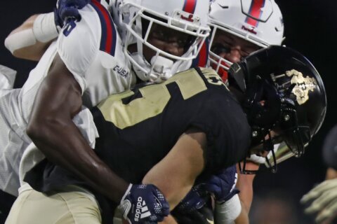 Purdue bounces back with 28-26 victory over Florida Atlantic