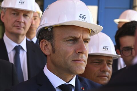 France forecasts weak growth next year amid energy crisis