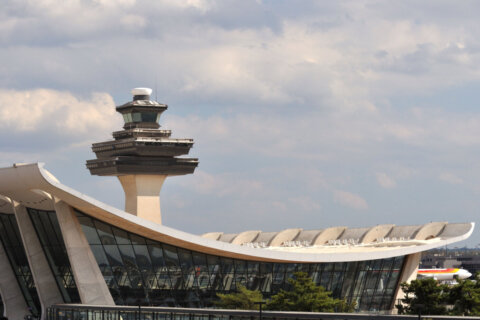 Loudoun Co. man cited for carrying loaded gun at Dulles Airport