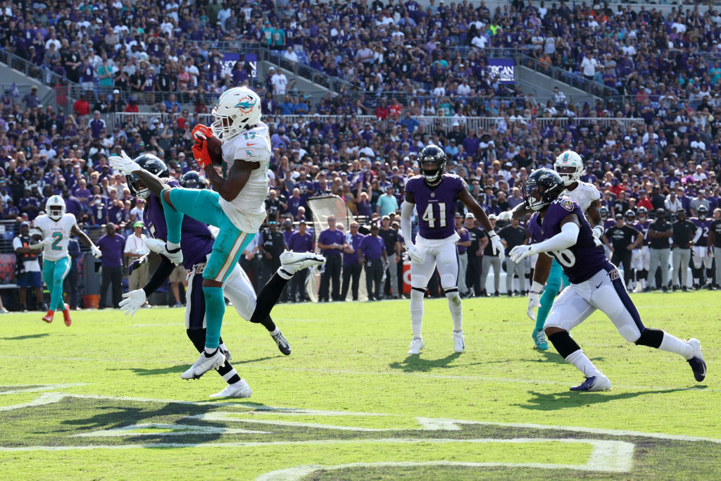<p><em><strong>Dolphins 42</strong></em><br />
<em><strong>Ravens 38</strong></em></p>
<p>Lamar Jackson&#8217;s NFL-record 11th 100-yard rushing game (at QB) and near-perfect double-triple somehow wasn&#8217;t enough against Miami&#8217;s Tua-O start behind Tagovailoa&#8217;s breakout performance. The Dolphins&#8217; commitment to speed might be paying off big — and immediate — dividends.</p>
<blockquote class="twitter-tweet tw-align-center">
<p dir="ltr" lang="en">The Ravens did not turn the ball over, only have one penalty for five yards, scored 38 points at home, and somehow still lost. This one will take some time to unpack.</p>
<p>— Pete Gilbert (@WBALPete) <a href="https://twitter.com/WBALPete/status/1571609756481064963?ref_src=twsrc%5Etfw">September 18, 2022</a></p></blockquote>
<p><script async src="https://platform.twitter.com/widgets.js" charset="utf-8"></script></p>

