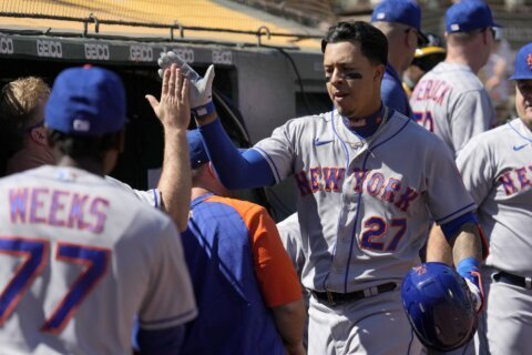 Mets get offense from Vientos, Marte and Iglesias before maligned bullpen holds off Nationals 8-7