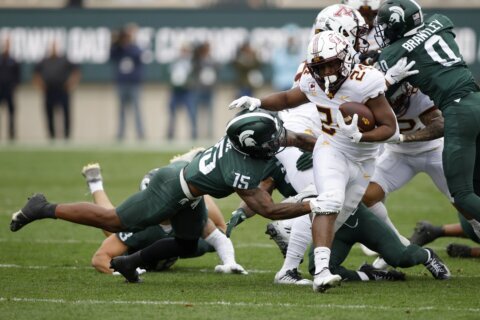Minnesota, newly ranked at 21, hosts Purdue for homecoming