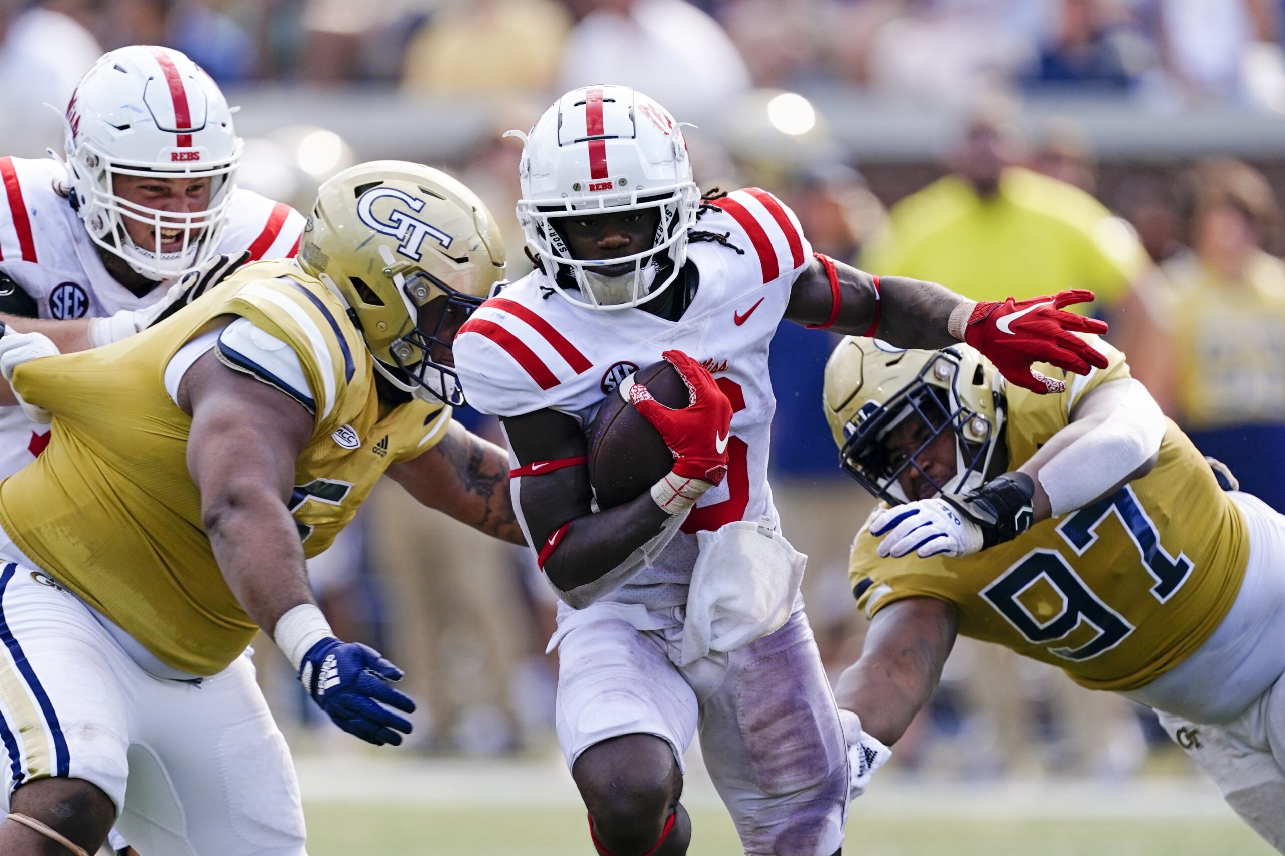 Sherrod's third touchdown run lifts Fresno State over Utah State