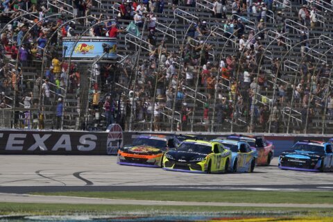Gragson opens Xfinity playoffs by winning 4th race in row