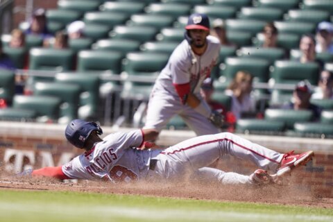 Meneses’ 7th-inning HR snaps Braves’ 5-game winning streak