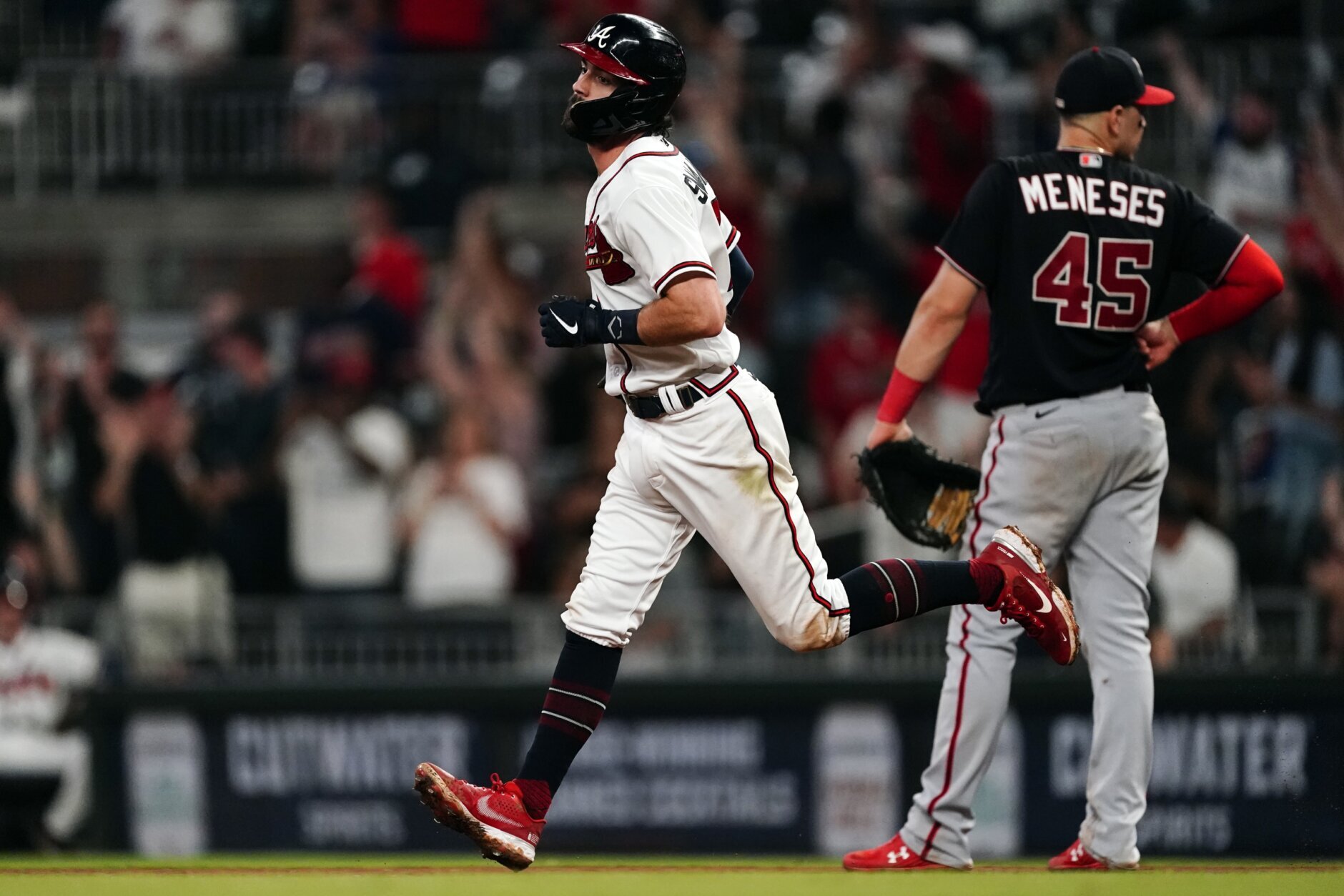 Swanson's walk-off homer gives Braves 7-6 win over Nationals