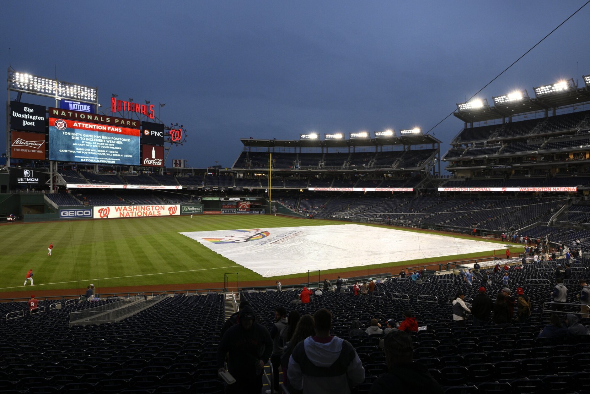 Washington Nationals at Philadelphia Phillies Gm1 odds and predictions