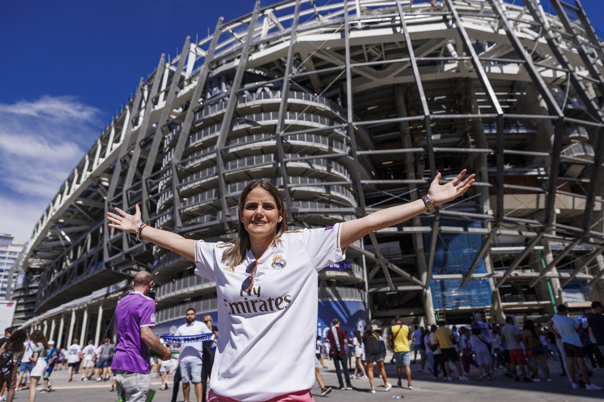 La mamá del fútbol salvaje está de vuelta en España cerca de su amado Real Madrid