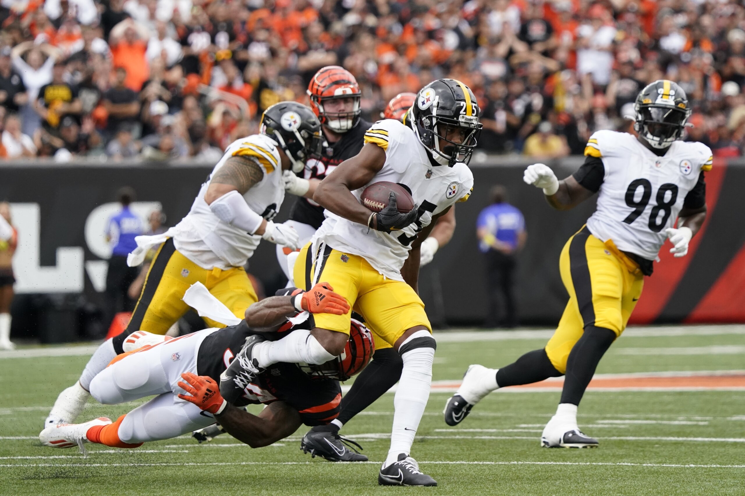 Mitch Trubisky makes case to start for Steelers in opener vs Bengals