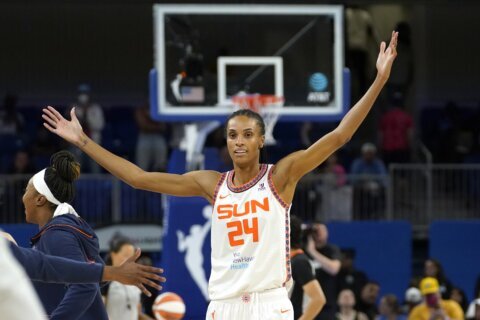 Sun rally in 4th, beat Sky 72-63 to advance to WNBA Finals