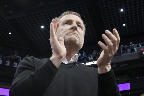 Sarver should resign, says Suns vice chairman Jahm Najafi