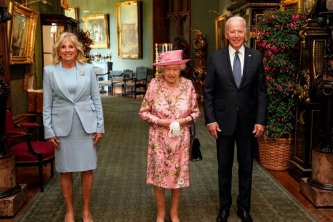 Biden joins world leaders in mourning the death of Queen Elizabeth II