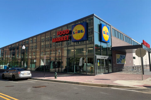 After festive ribbon-cutting, first Lidl grocery store in DC opens Wednesday