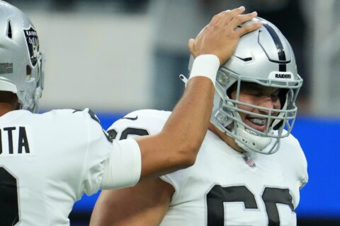 Commanders sign backup center Nick Martin in wake of Chase Roullier’s injury