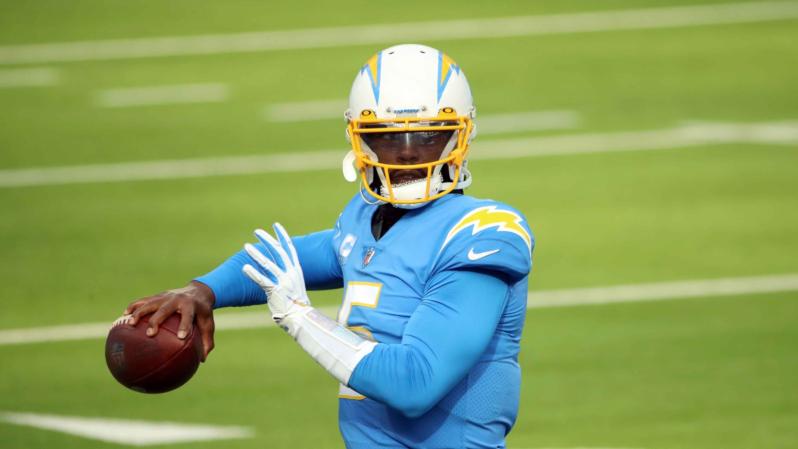 Tyrod Taylor sues Los Angeles Chargers team doctor for medical