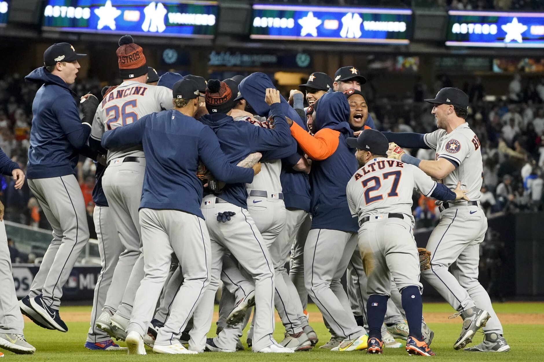 Did wind really keep the Yankees from winning Game 2 against the Astros?