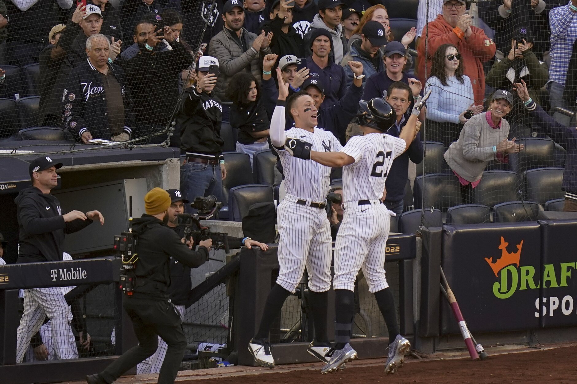 Stanton, Judge HR, Yankees beat Guards, into ALCS vs Astros