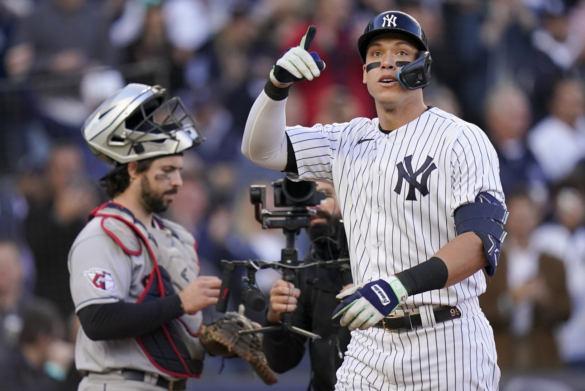 Astros fall to Yankees as Aaron Judge goes deep for second